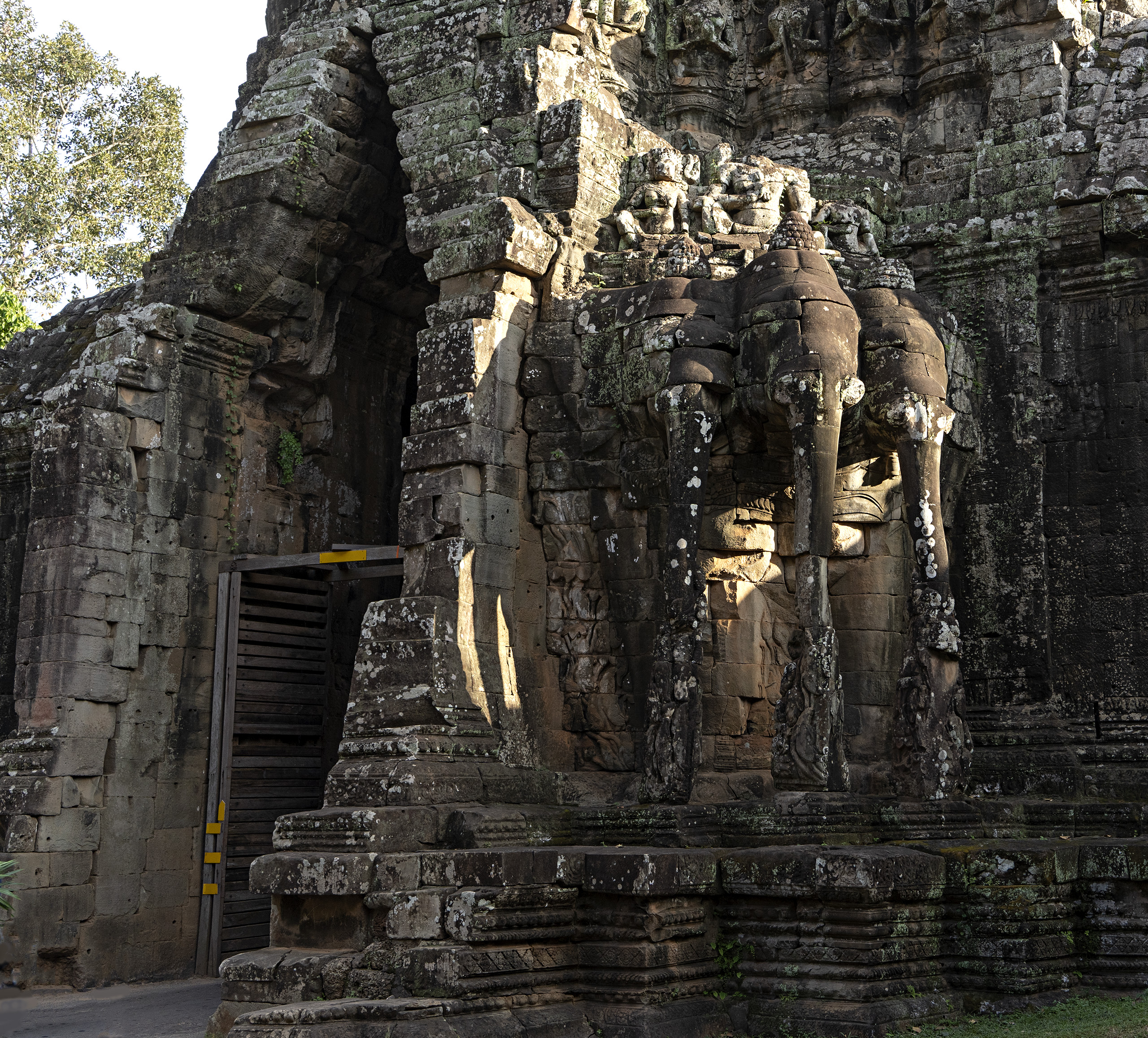 Bayon, elephant gate