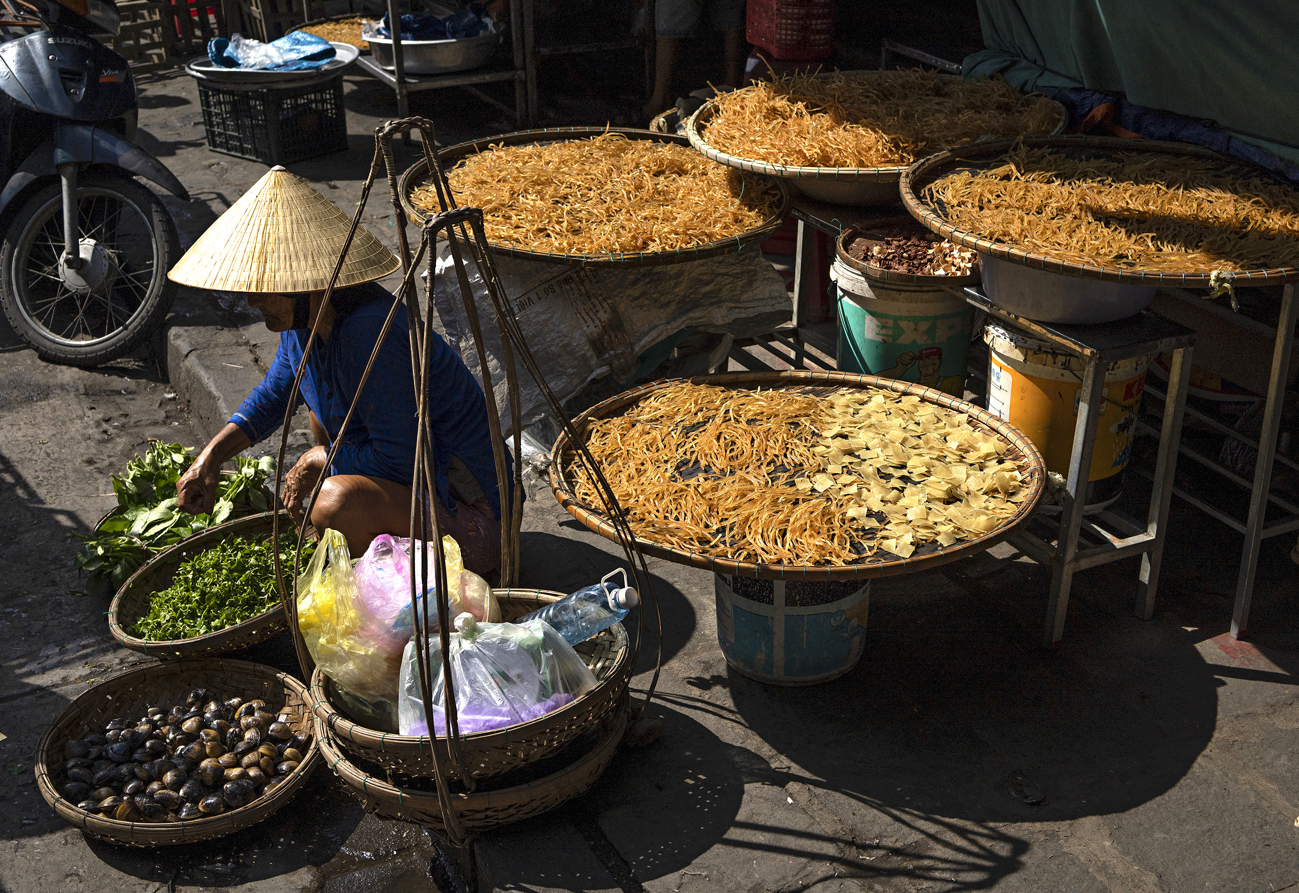 Hoi An, noodle vendor